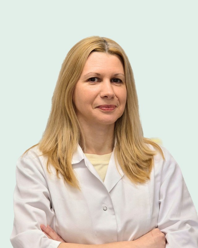Dr. Adina Hrdlicska, medic specialist chirurgie vasculară și chirurgie generală